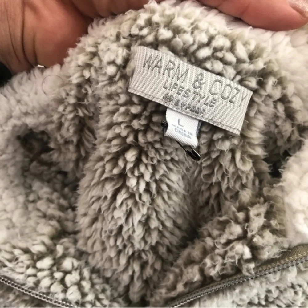 warm & cozy lifestyle sweater size large - Picture 3 of 4